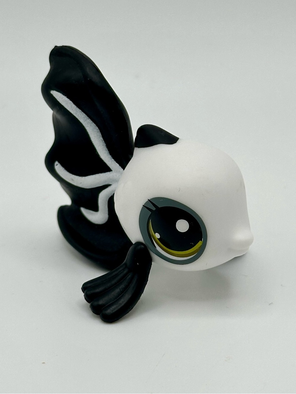 Hasbro Littlest Pet Shop Generation 7 #138 Fish